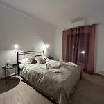 Pezula Mani Apartamento Yerolimin
