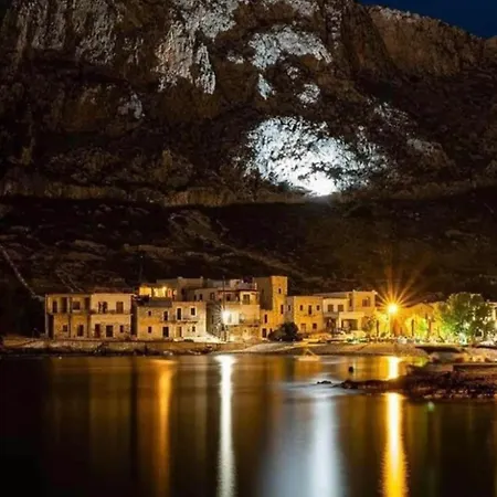 Pezula Mani Appartamento Yerolimin