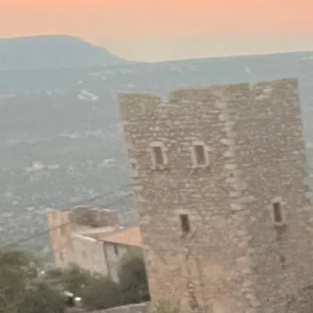 Pezula Mani
