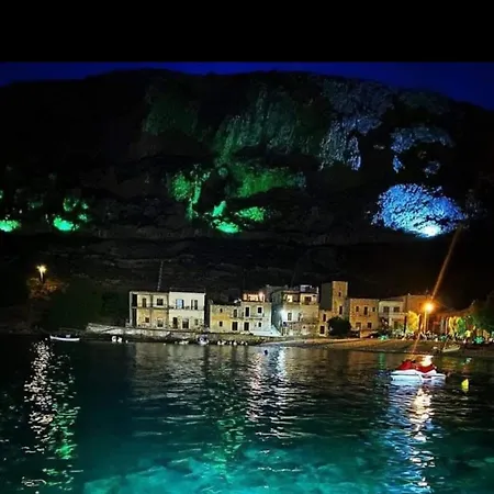 Pezula Mani * Γερολιμένας